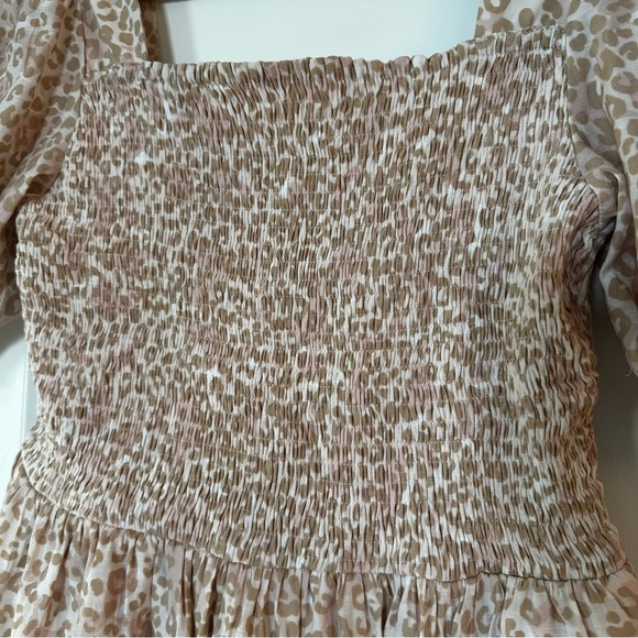 Nine West Puff Sleeve Smocked Peplum Top Leopard Print Beige/Pink Medium - Picture 3 of 15